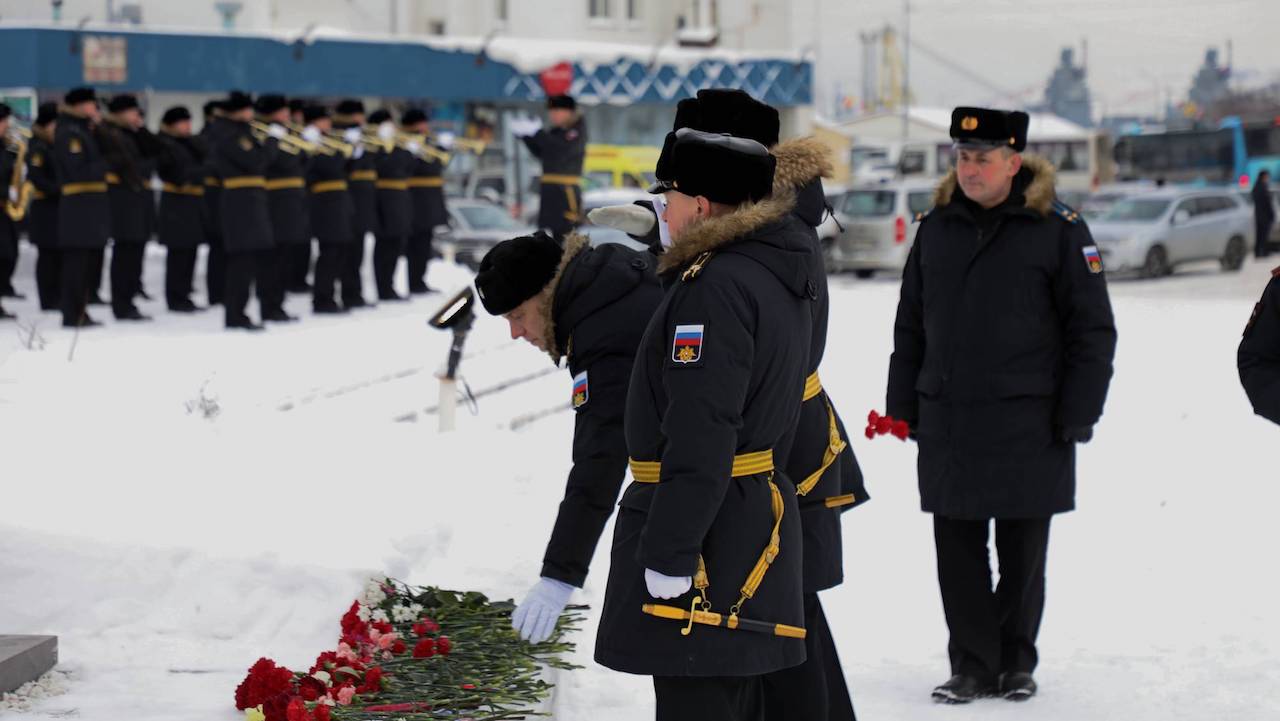 В Североморске почтили память защитников Заполярья торжественным митингом В Североморске почтили память защитников Заполярья торжественным митингом