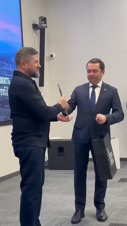 В Мурманске отметили тех, кто вернул свет