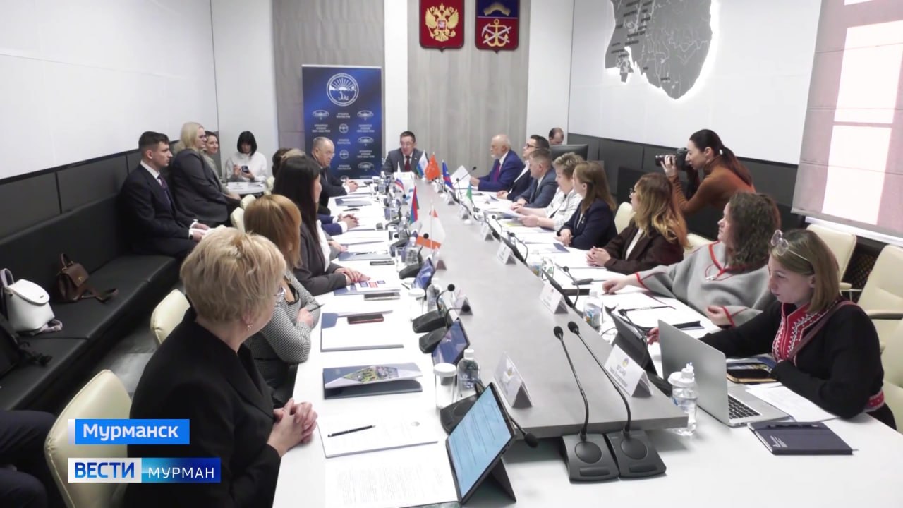 Накануне Дня Арктики профильный комитет ПАСЗР обсудил в Мурманске актуальные вопросы развития АЗРФ