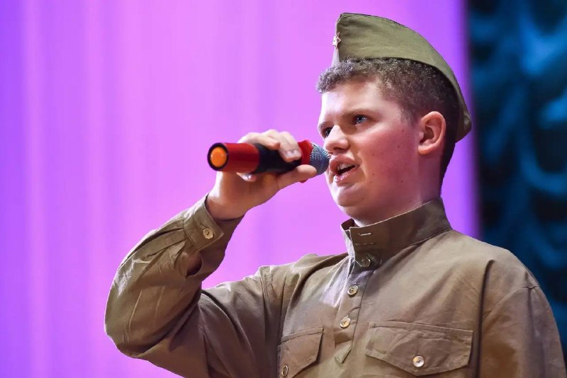 На сцене ДК «Судоремонтник» (ул На сцене ДК «Судоремонтник» (ул