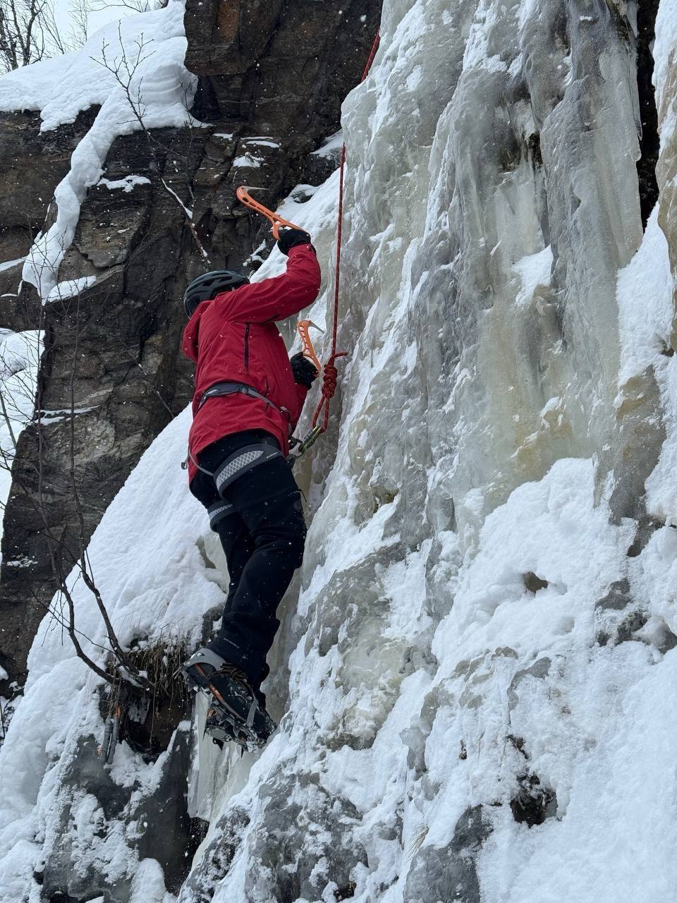 В Мурманске определили сильнейших ледолазов региона