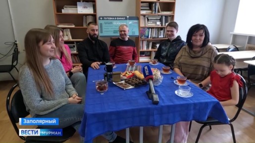 Династия художников: знакомимся с еще одними финалистами всероссийского конкурса "Это у нас семейное"