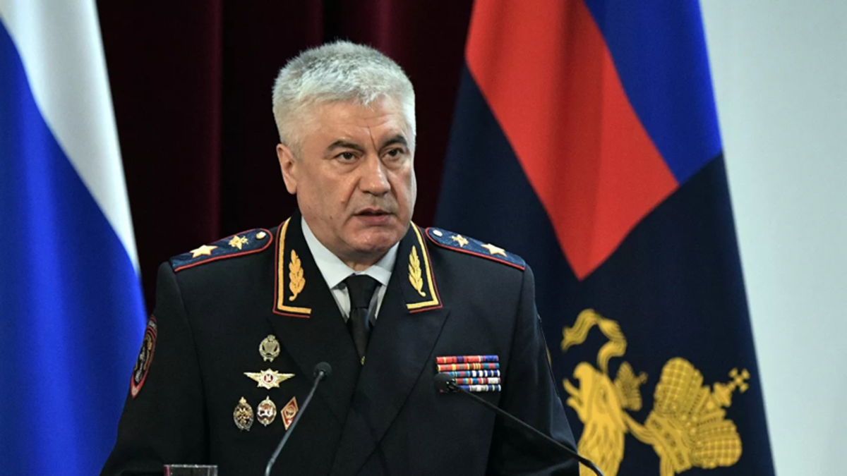 Новая инициатива: ограничение выдачи наличных — защита или вмешательство?