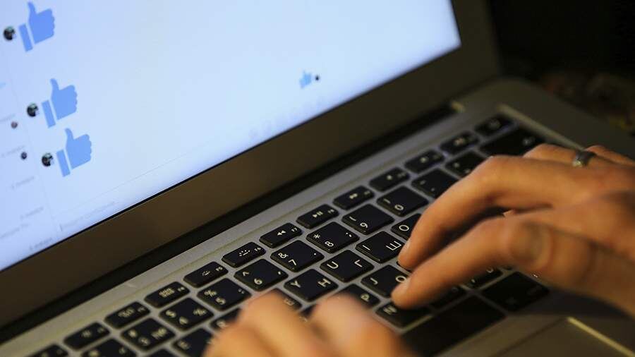 Юрист предупреждает о рисках за нецензурные слова в сети