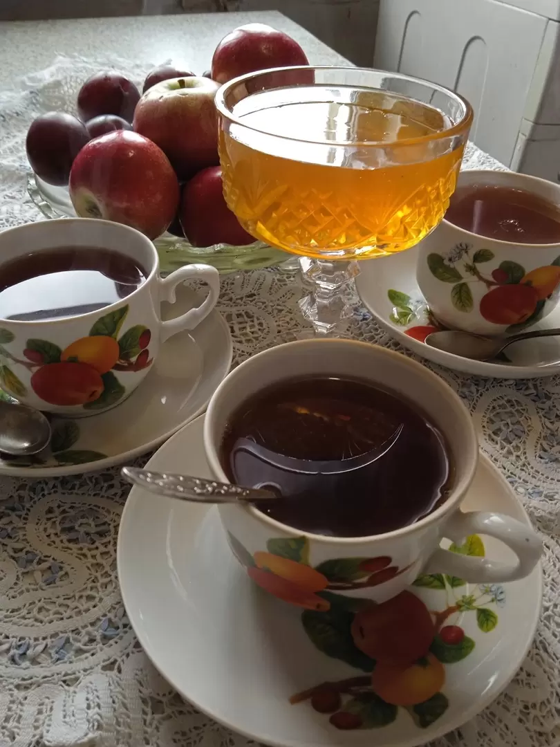 Традиции деревенского угощения: что готовят бабушки в 2025 году