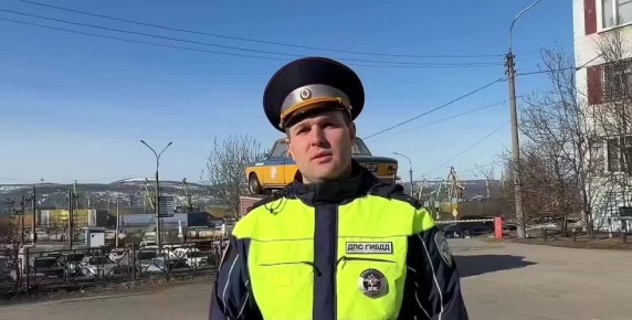 Менять покрышки еще рано: сотрудники Госавтоинспекции Мурманской области не рекомендуют в ближайшее время переходить на летнюю резину