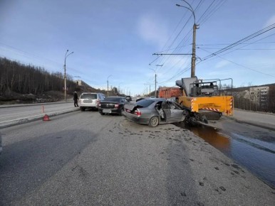 За минувшие сутки на территории Мурманской области зарегистрировано 2 дорожно-транспортных происшествия, в результате которых 2 человека получили телесные повреждения различной степени тяжести