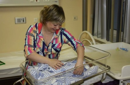 Миллион рублей выплатят мурманским семьям за каждого новорожденного