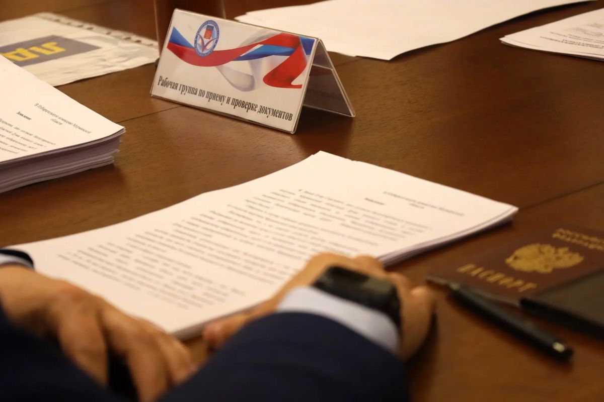 В Избирательную комиссию Мурманской области документы по выдвижению областного списка кандидатов по выборам депутатов Мурманской областной Думы восьмого созыва представило Мурманское региональное отделение Политической... В Избирательную комиссию Мурманской области документы по выдвижению областного списка кандидатов по выборам депутатов Мурманской областной Думы восьмого созыва представило Мурманское региональное отделение Политической...