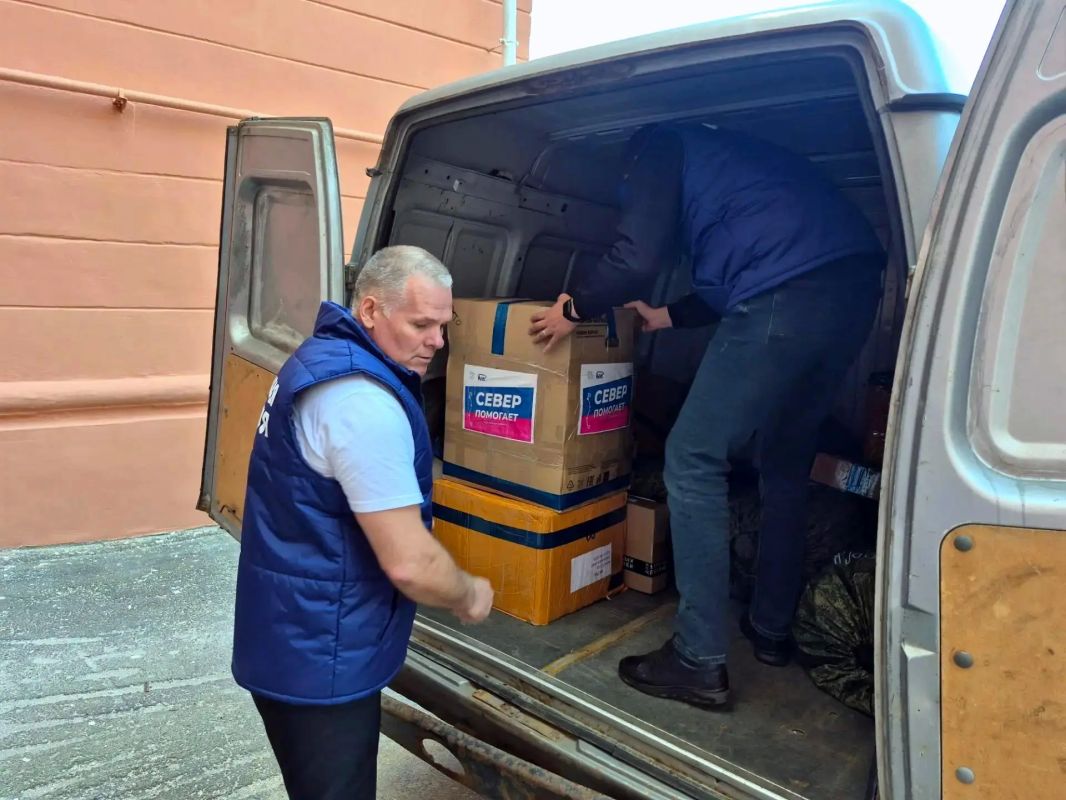 Еще одна партия гуманитарного груза отправлена в зону проведения специальной военной операции Еще одна партия гуманитарного груза отправлена в зону проведения специальной военной операции