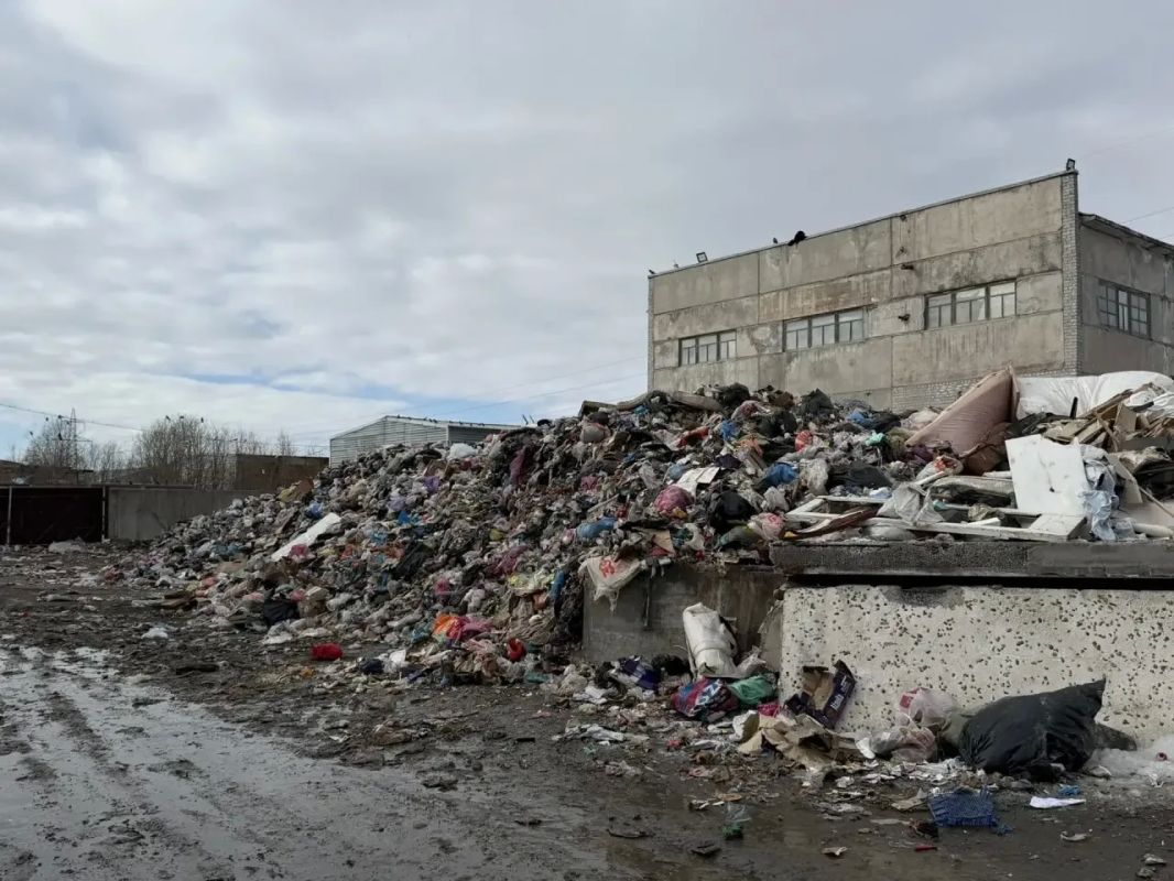 По инициативе природоохранного прокурора нарушитель оштрафован за организацию свалки в Апатитах По инициативе природоохранного прокурора нарушитель оштрафован за организацию свалки в Апатитах