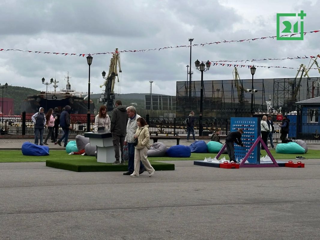 В Мурманске продолжается празднование Дня рыбака В Мурманске продолжается празднование Дня рыбака