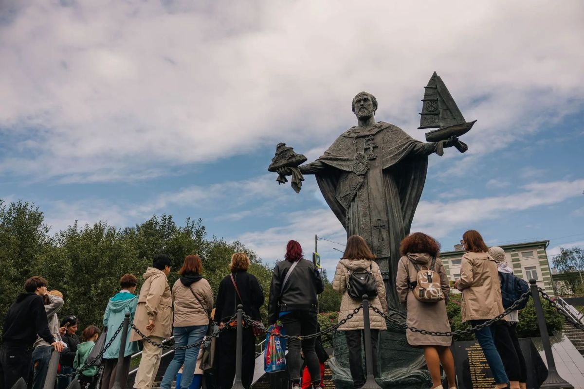Как ученые озеленяли Заполярье и где находится самый первый памятник города? Как ученые озеленяли Заполярье и где находится самый первый памятник города?
