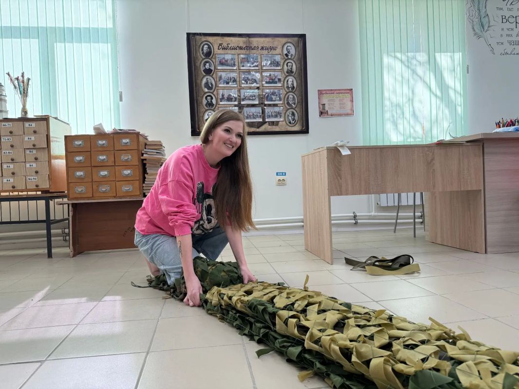 Женщины Мурманской области собрали дополнительную помощь для военнослужащих в зоне СВО Женщины Мурманской области собрали дополнительную помощь для военнослужащих в зоне СВО