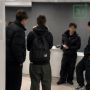 Подростки в Мурманске терроризируют сотрудников в пункте выдачи заказов
