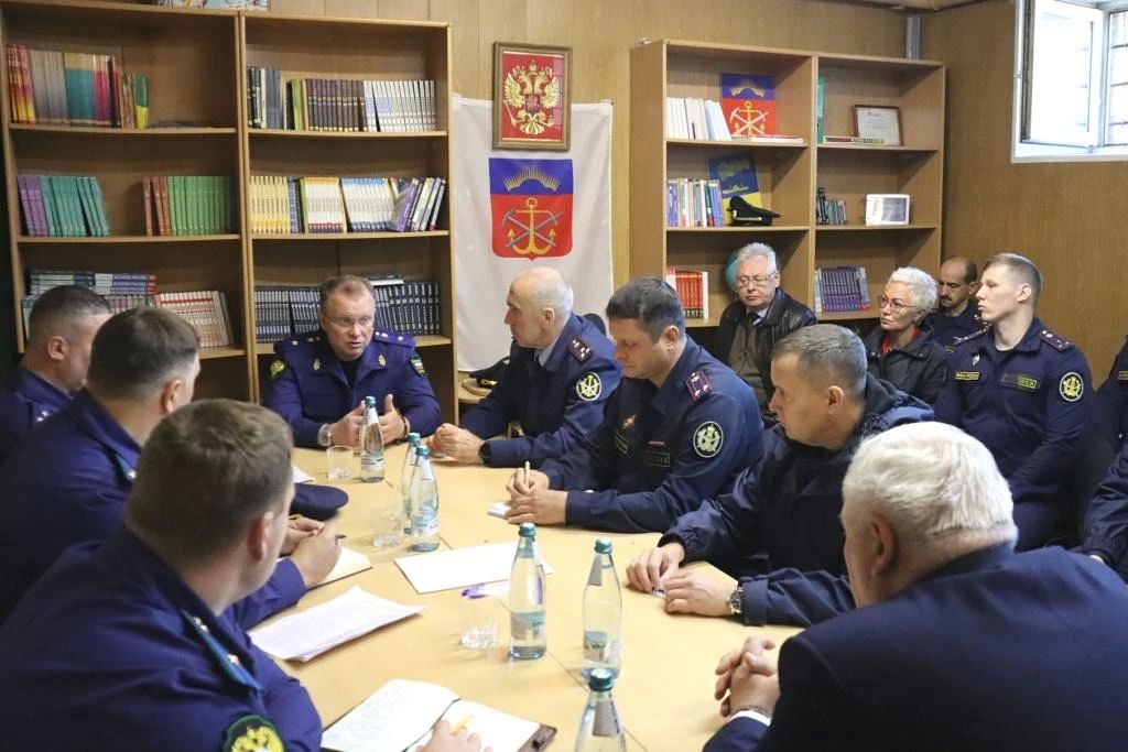 Прокурор области проверил СИЗО N 1 в Мурманске Прокурор области проверил СИЗО N 1 в Мурманске