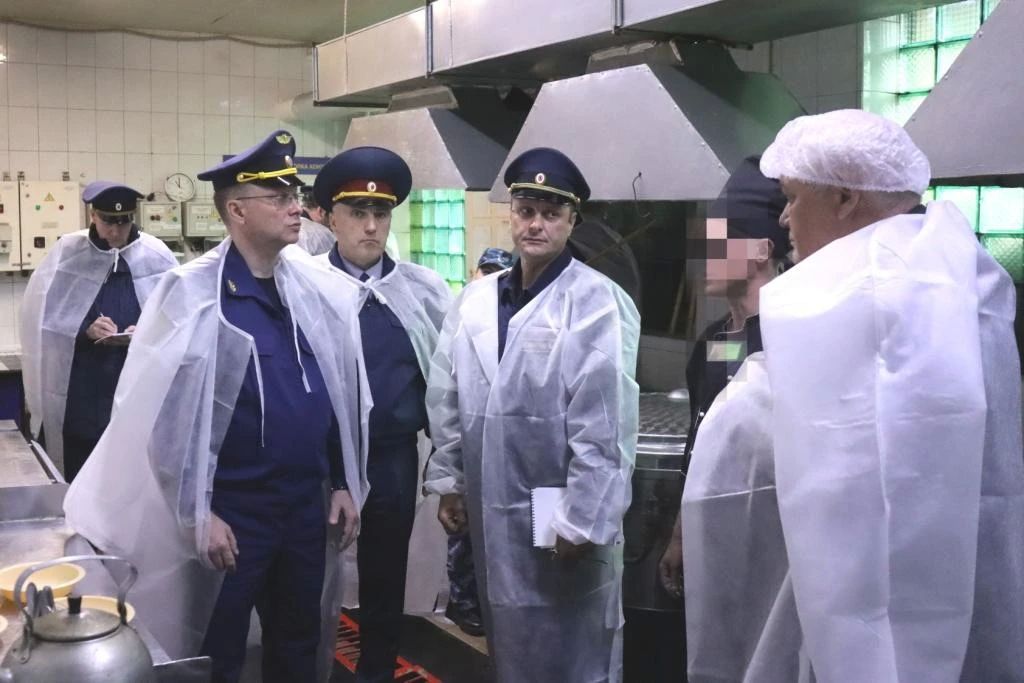 Прокурор области проверил СИЗО N 1 в Мурманске Прокурор области проверил СИЗО N 1 в Мурманске