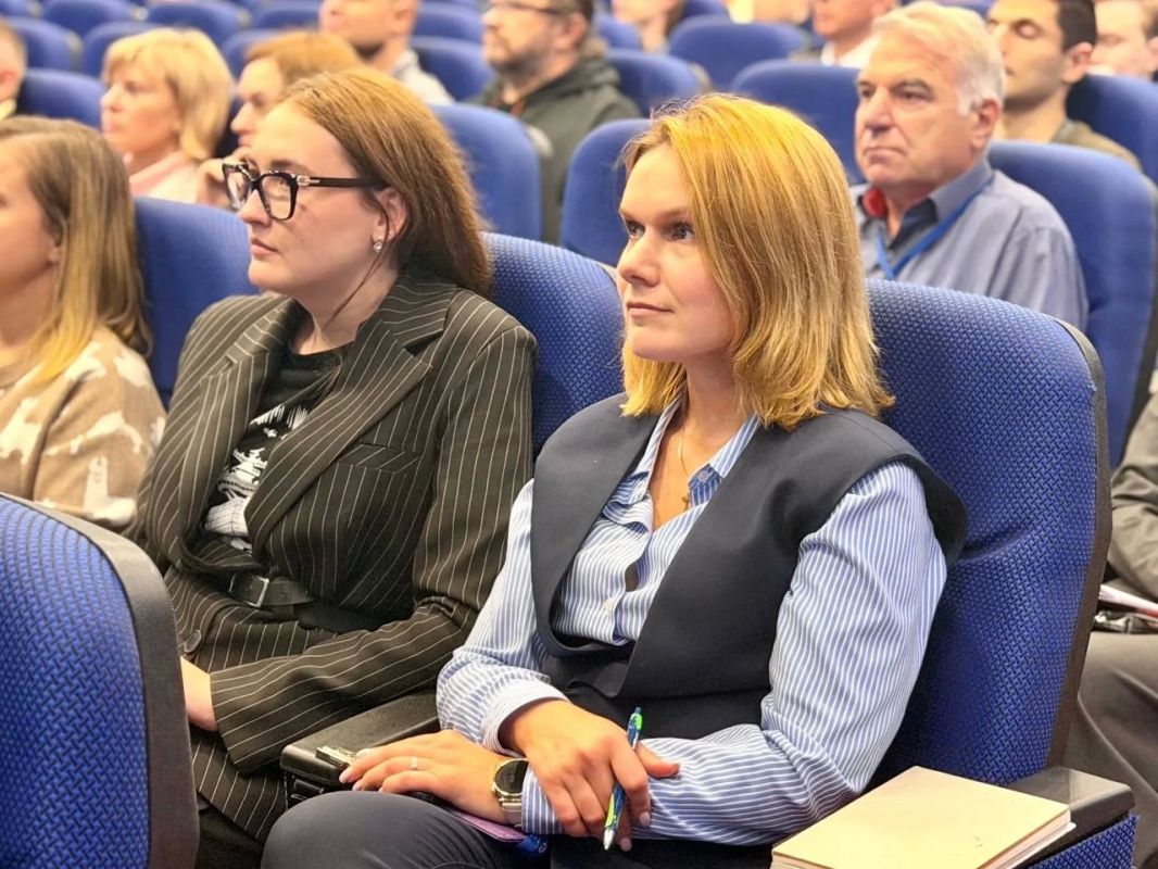 Председатель Избирательной комиссии Мурманской области встретился с коллективом ФГУП «Атомфлот» в рамках проекта «ИнформУИК» Председатель Избирательной комиссии Мурманской области встретился с коллективом ФГУП «Атомфлот» в рамках проекта «ИнформУИК»
