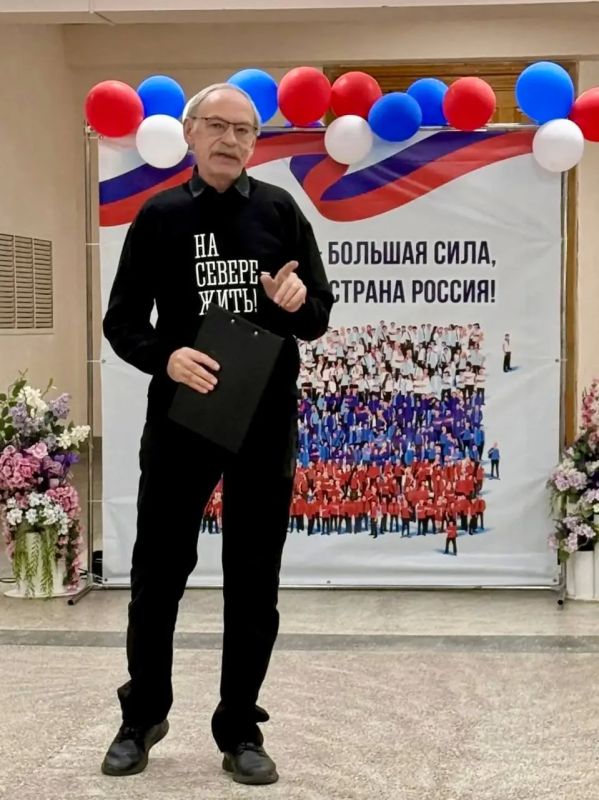 Всегда выбирал Родину: избирательный участок № 388 Заполярного носит имя Юрия Смирнова Всегда выбирал Родину: избирательный участок № 388 Заполярного носит имя Юрия Смирнова