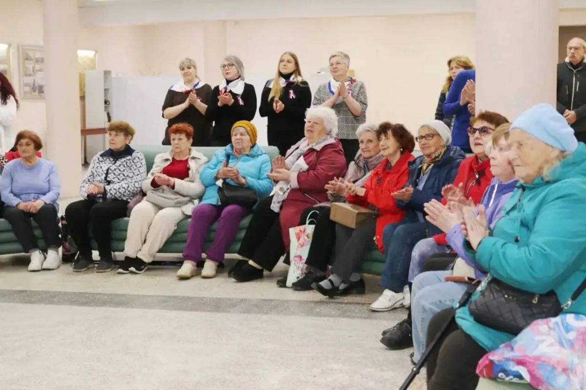Всегда выбирал Родину: избирательный участок № 388 Заполярного носит имя Юрия Смирнова Всегда выбирал Родину: избирательный участок № 388 Заполярного носит имя Юрия Смирнова