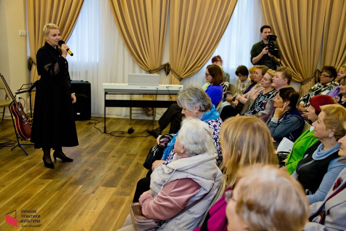 В Мурманске открылась первая в регионе вечерняя музыкальная школа для северян старшего поколения В Мурманске открылась первая в регионе вечерняя музыкальная школа для северян старшего поколения