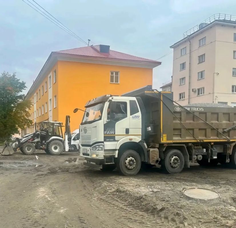 В Мурманске продолжается дорожная кампания В Мурманске продолжается дорожная кампания