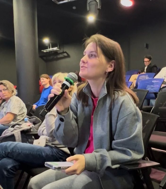 В Мурманске прошла встреча профессора Андрея Петровича Продеуса с мурманчанами, которые пришли поговорить о детском иммунитете и здоровье В Мурманске прошла встреча профессора Андрея Петровича Продеуса с мурманчанами, которые пришли поговорить о детском иммунитете и здоровье