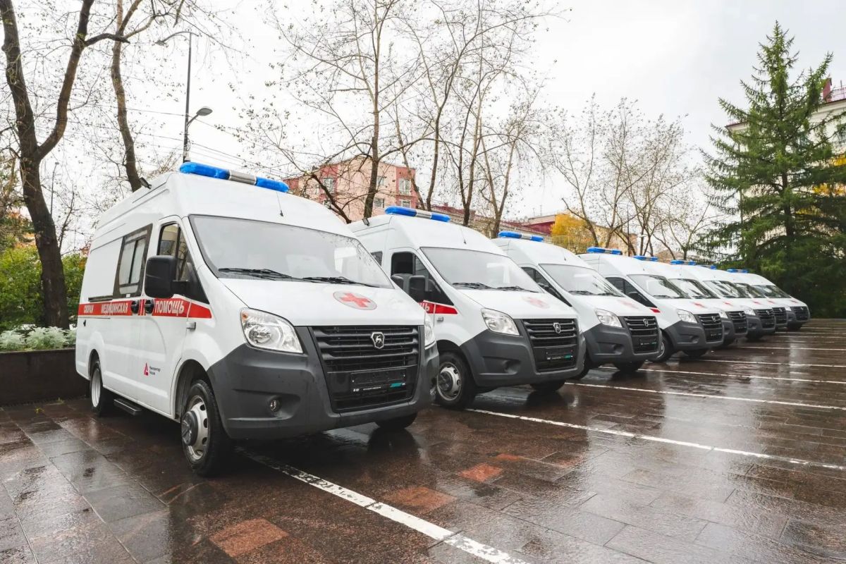 9 машин скорой помощи уже отправились в города и поселки области!