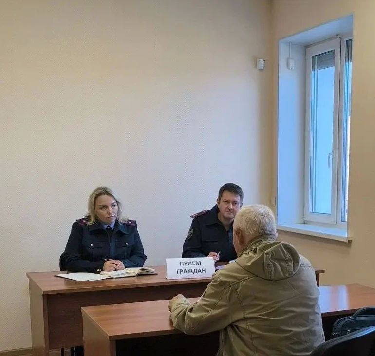 В приемной руководителя СУ СК России по Мурманской области состоялся личный прием граждан В приемной руководителя СУ СК России по Мурманской области состоялся личный прием граждан