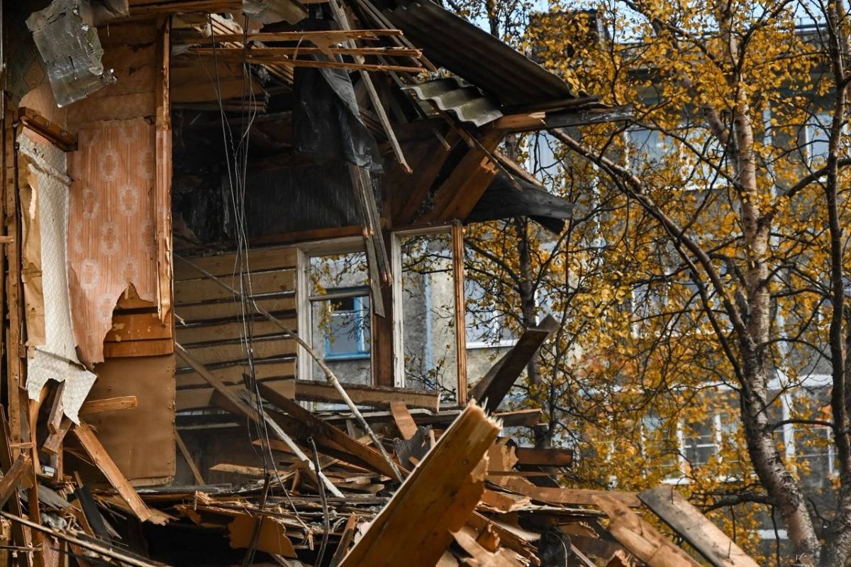 Местные новости. Мурманск В городе открыли детский культурно-просветительский «Центр РОСТА» и снесли 15-й по счету деревянный дом Мончегорск Жители города трудовой доблести отметили 89-летие города Местные новости. Мурманск В городе открыли детский культурно-просветительский «Центр РОСТА» и снесли 15-й по счету деревянный дом Мончегорск Жители города трудовой доблести отметили 89-летие города