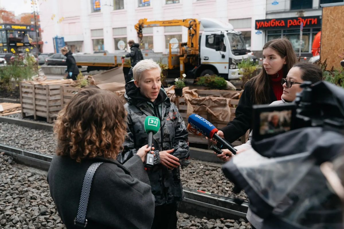 Проспект Ленина расцветает — в Мурманске началось новое озеленение! Проспект Ленина расцветает — в Мурманске началось новое озеленение!