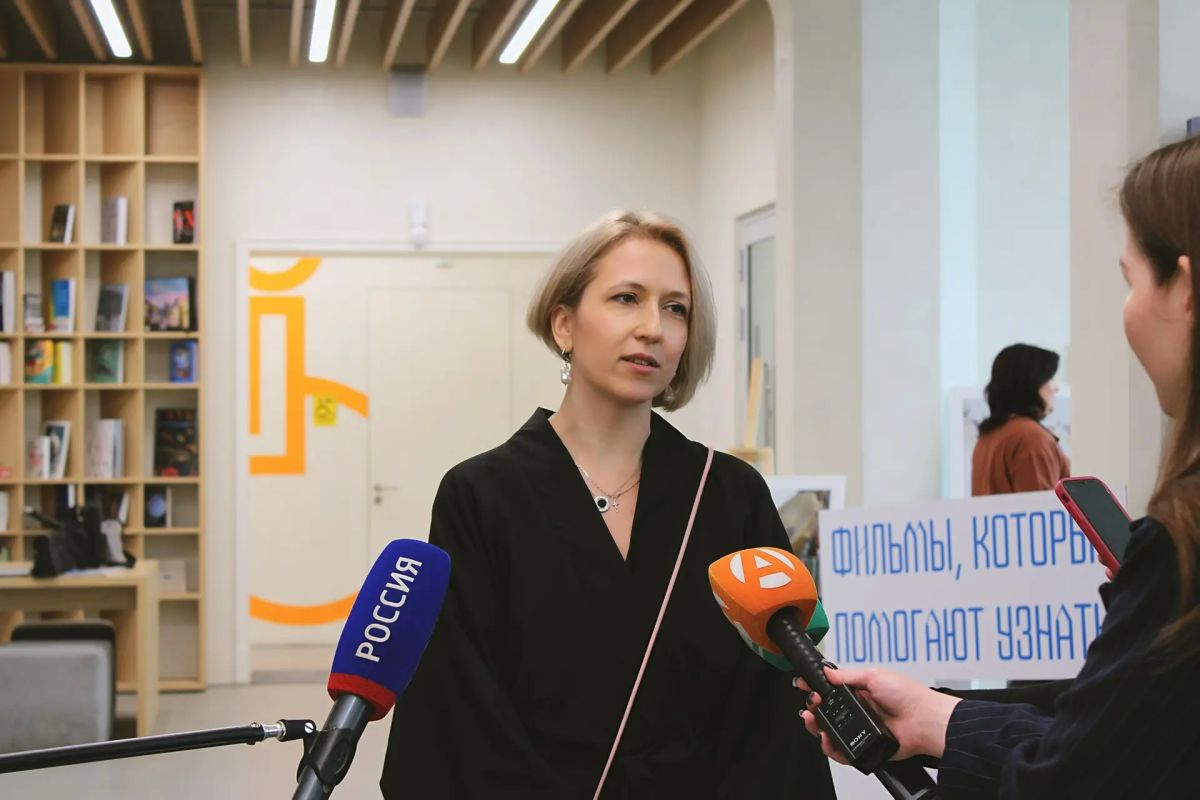 Более 100 кинопроектов из 30 регионов: в Мурманске проходит фестиваль «От чистого истока» Более 100 кинопроектов из 30 регионов: в Мурманске проходит фестиваль «От чистого истока»