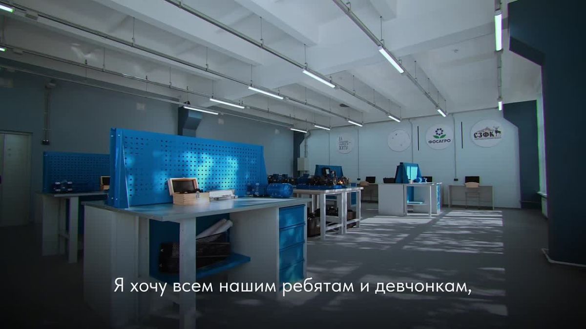 Андрей Чибис: Дорогие студенты, преподаватели и наставники! Поздравляю вас с Днем среднего профессионального образования
