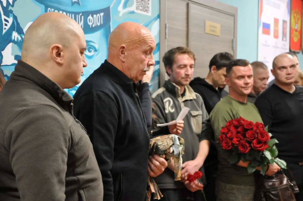 Память выпускника школы №1 Романа Булак почтили в Североморске Память выпускника школы №1 Романа Булак почтили в Североморске