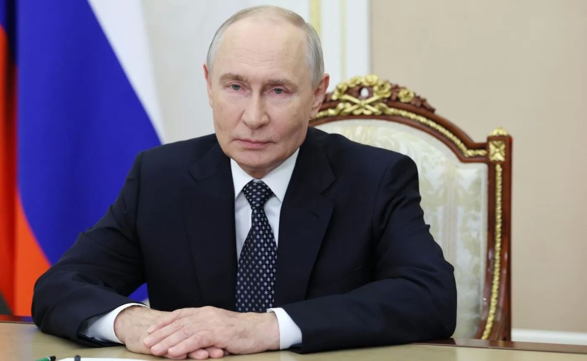 Владимир Путин поздравил мурманчан со 110-летием города-героя