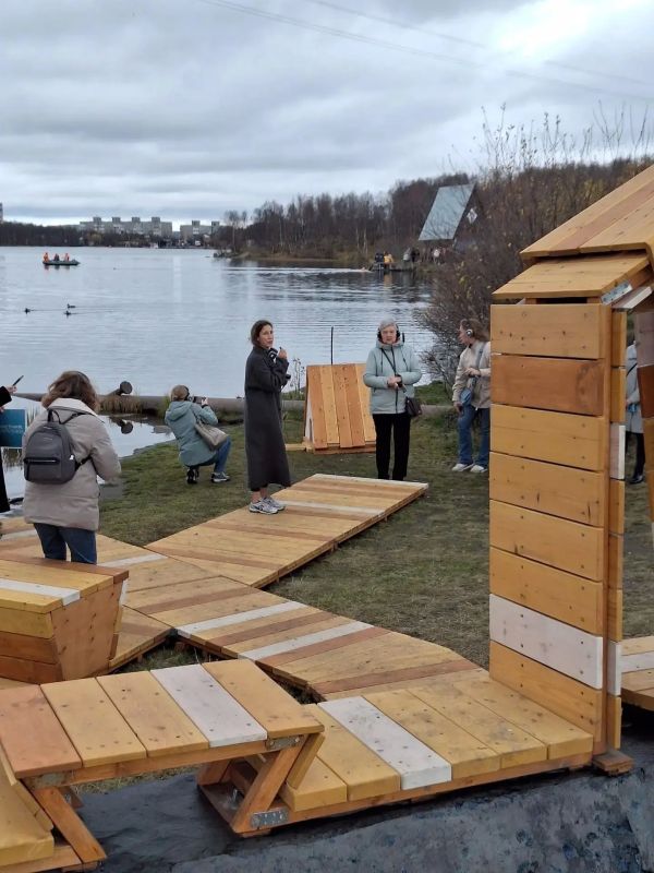Юбилейные выходные в Мурманске стали поводом посмотреть на город через городскую среду и искусство Юбилейные выходные в Мурманске стали поводом посмотреть на город через городскую среду и искусство