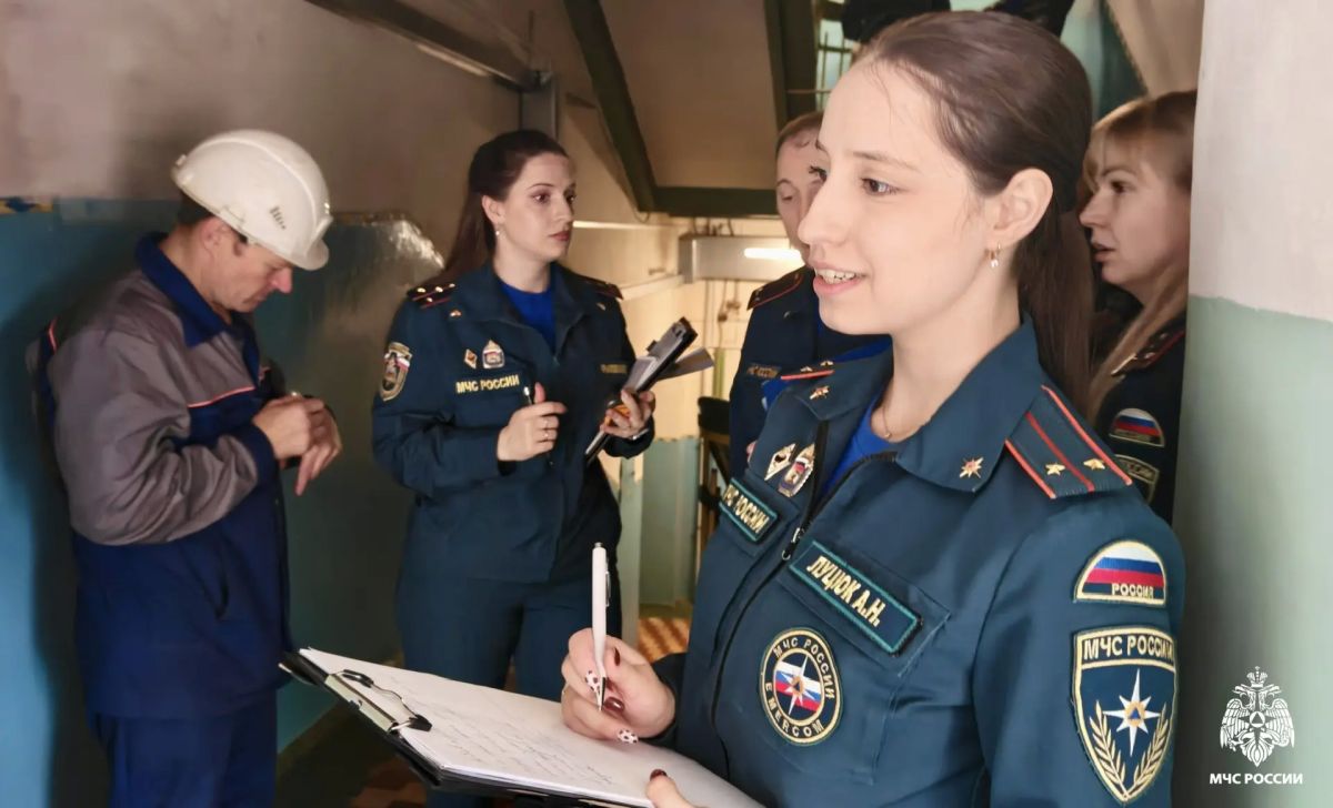 Когда важна каждая деталь. Кто лучше знает требования пожарной безопасности и увереннее применяет их на практике? Это выясняли на конкурсе «Лучший сотрудник органов государственного пожарного надзора Главного управления МЧС... Когда важна каждая деталь. Кто лучше знает требования пожарной безопасности и увереннее применяет их на практике? Это выясняли на конкурсе «Лучший сотрудник органов государственного пожарного надзора Главного управления МЧС...