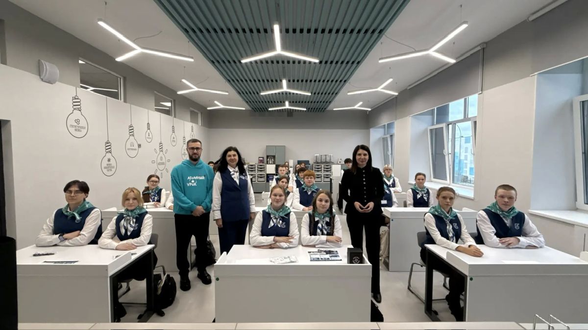 В Мурманской области в рамках всероссийского проекта при поддержке «Росатома» прошли «Атомные уроки» - познавательные занятия, посвящённые атомной энергетике, современным технологиям и достижениям российской науки В Мурманской области в рамках всероссийского проекта при поддержке «Росатома» прошли «Атомные уроки» - познавательные занятия, посвящённые атомной энергетике, современным технологиям и достижениям российской науки