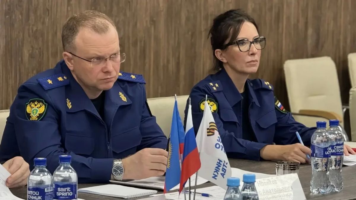 Прокурор области совместно с Военным прокурором Северного флота провели приём участников СВО и членов их семей Прокурор области совместно с Военным прокурором Северного флота провели приём участников СВО и членов их семей