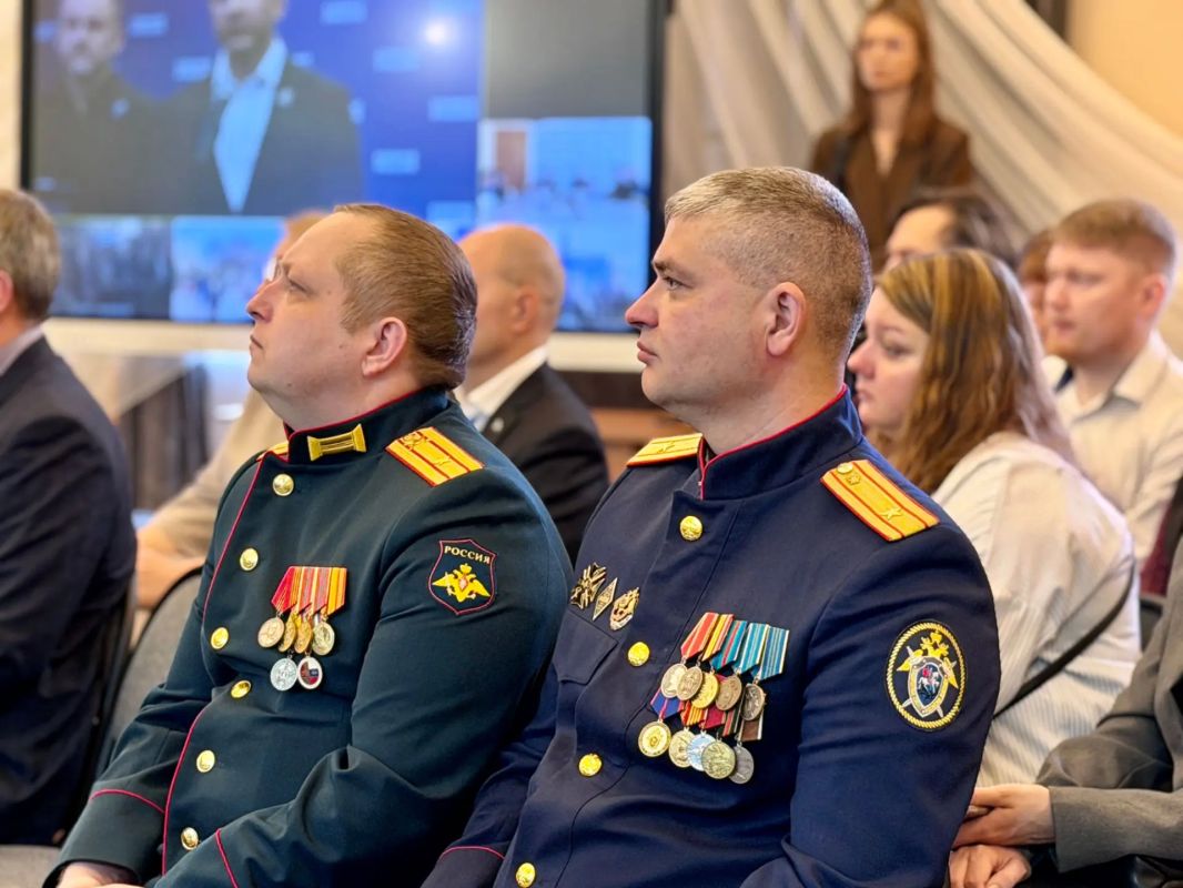 Церемония специального гашения в Мончегорске: марка увековечила трудовой подвиг города Церемония специального гашения в Мончегорске: марка увековечила трудовой подвиг города