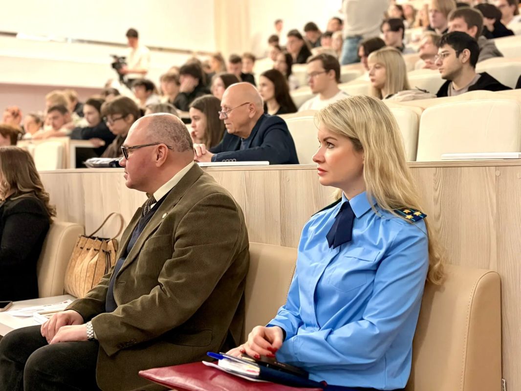Профилактика на практике: в Мурманске Координационный центр МАУ запустил лаборатории когнитивной безопасности Профилактика на практике: в Мурманске Координационный центр МАУ запустил лаборатории когнитивной безопасности