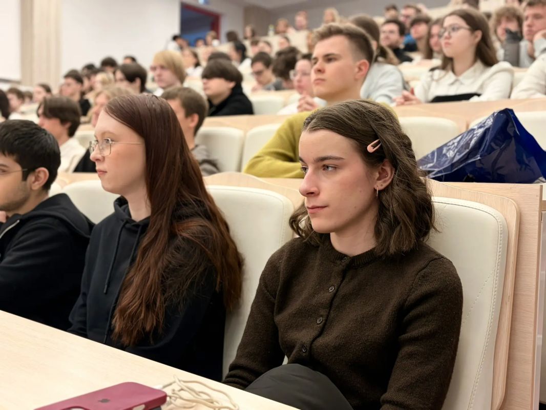 Профилактика на практике: в Мурманске Координационный центр МАУ запустил лаборатории когнитивной безопасности Профилактика на практике: в Мурманске Координационный центр МАУ запустил лаборатории когнитивной безопасности