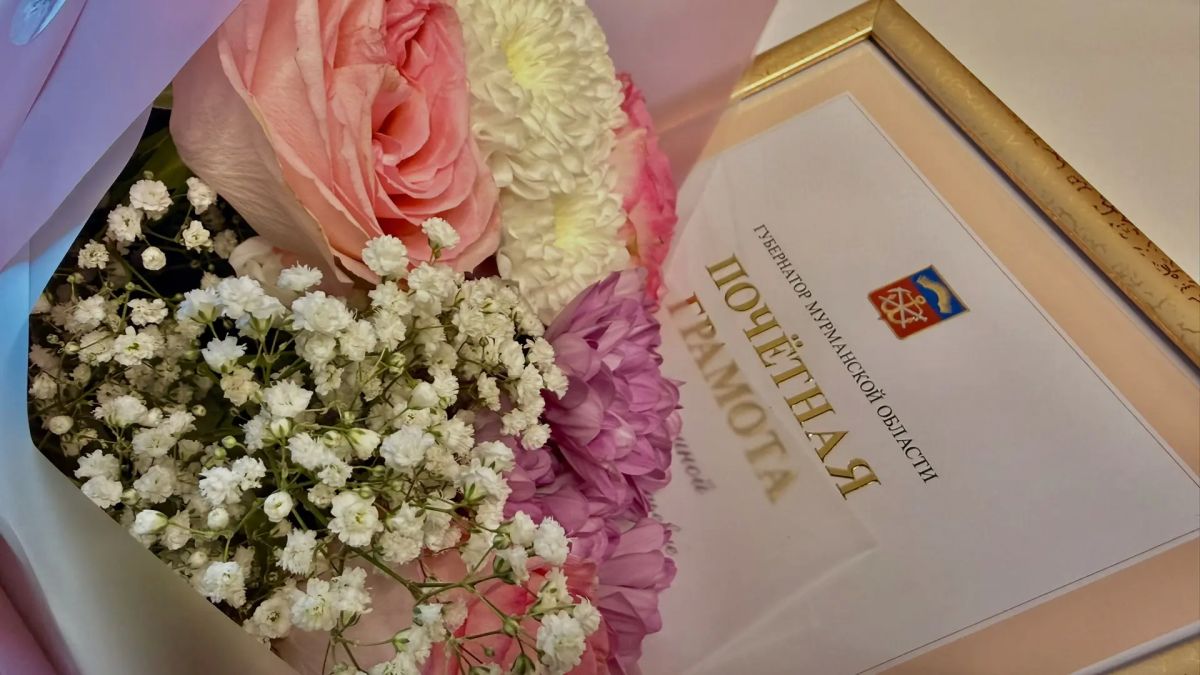 В преддверии Дня работников дорожного хозяйства Юлия Полиэктова поздравила тех, кто каждый день делает наши северные дороги комфортнее и безопаснее В преддверии Дня работников дорожного хозяйства Юлия Полиэктова поздравила тех, кто каждый день делает наши северные дороги комфортнее и безопаснее