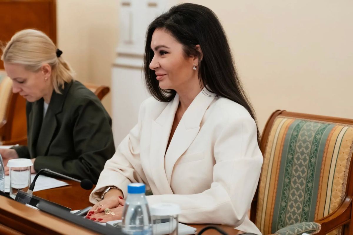Сегодня на оперативном совещании министр градостроительства и благоустройства Элина Парамонова доложила о реализации губернаторской программы «На Севере — твой проект» и призвала северян активнее участвовать в голосовании за... Сегодня на оперативном совещании министр градостроительства и благоустройства Элина Парамонова доложила о реализации губернаторской программы «На Севере — твой проект» и призвала северян активнее участвовать в голосовании за...
