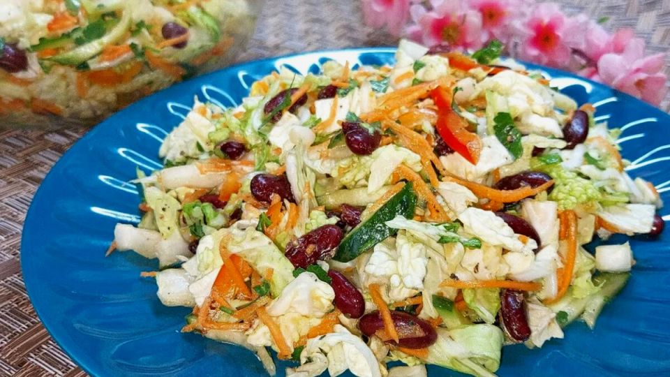 Здоровый и вкусный: салат из пекинской капусты, который понравится всей семье